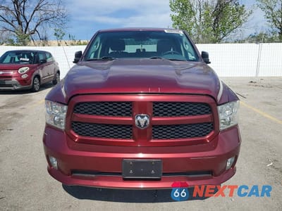 Piąte zdjęcie samochodu w środku: 2017 RAM 1500 ST VIN:1C6RR7FGXHS828364 - miniatura