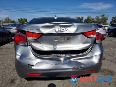 Zdjęcie 6 z 12 samochodu: 2013 HYUNDAI ELANTRA GLS VIN:KMHDH4AE0DU902976 - miniatura