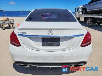 Zdjęcie 6 z 13 samochodu: 2016 MERCEDES-BENZ C 300 VIN:55SWF4JB7GU170382 - miniatura