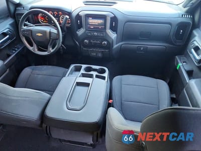 Zdjęcie 8 z 11 samochodu: 2021 CHEVROLET SILVERADO C1500 CUSTOM VIN:3GCPWBEH0MG136119 - miniatura