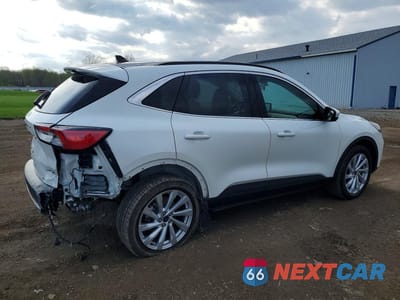 Trzecie zdjęcie samochodu z tyłu: 2022 FORD ESCAPE TITANIUM VIN:1FMCU9J96NUB68417 - miniatura