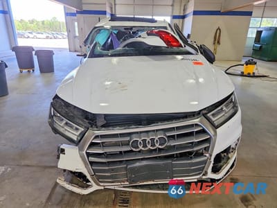 Piąte zdjęcie samochodu w środku: 2018 AUDI Q5 PREMIUM PLUS VIN:WA1BNAFY5J2011105 - miniatura