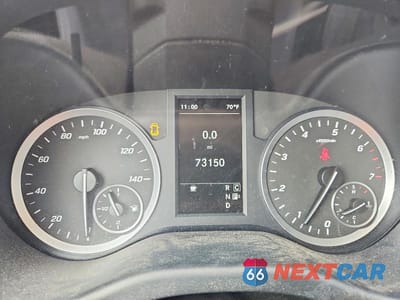 Zdjęcie 9 z 13 samochodu: 2021 MERCEDES-BENZ METRIS VIN:W1YV0CEY1M3908642 - miniatura