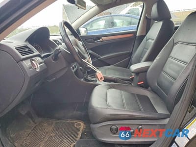 Zdjęcie 7 z 12 samochodu: 2015 VOLKSWAGEN PASSAT S VIN:1VWAS7A33FC116328 - miniatura