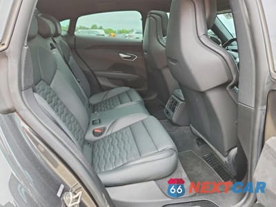 Zdjęcie 10 z 12 samochodu: 2022 AUDI E-TRON GT PRESTIGE VIN:WAUEJBFW9N7004473 - miniatura