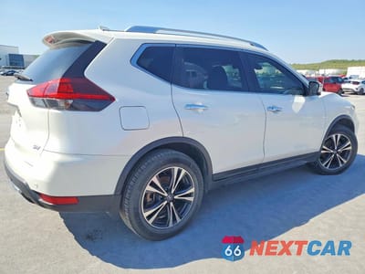 Trzecie zdjęcie samochodu z tyłu: 2019 NISSAN ROGUE SV VIN:JN8AT2MTXKW263483 - miniatura