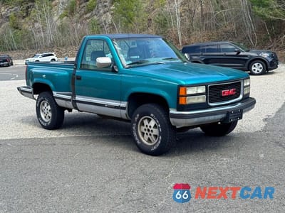 2005 GMC SIERRA 1GTEK14HX52508769 - główne zdjęcie licytacji z USA - miniatura