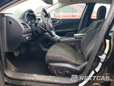 Zdjęcie 7 z 12 samochodu: 2015 CHRYSLER 200 LIMITED VIN:1C3CCCAB3FN758405 - miniatura