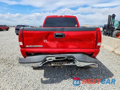 Zdjęcie 6 z 12 samochodu: 2006 CHEVROLET SILVERADO K2500 HEAVY DUTY VIN:1GCHK23D26F267766 - miniatura