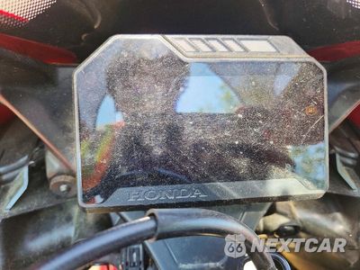 Zdjęcie 7 z 9 samochodu: 2024 HONDA CBR1000 RA VIN:JH2SC7756RK700138 - miniatura