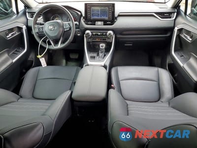 Zdjęcie 8 z 14 samochodu: 2021 TOYOTA RAV4 XLE PREMIUM VIN:2T3C1RFV9MC170880 - miniatura