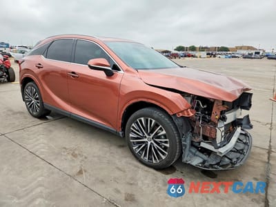 Czwarte zdjęcie samochodu z boku: 2024 LEXUS RX 350 PREMIUM+ VIN:2T2BAMBA3RC028280 - miniatura