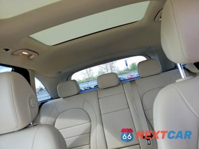 Zdjęcie 10 z 13 samochodu: 2022 MERCEDES-BENZ GLC 300 4MATIC VIN:W1N0G8EB0NG115614 - miniatura
