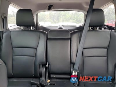 Zdjęcie 10 z 14 samochodu: 2017 HONDA PILOT TOURING VIN:5FNYF5H91HB045561 - miniatura