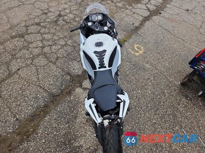 Zdjęcie 6 z 9 samochodu: 2021 KAWASAKI ZX636 K VIN:JKBZXJH11MA008412 - miniatura