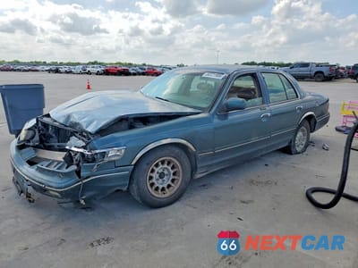 1996 MERCURY GRAND MARQUIS LS 2MELM75W1TX642741 - główne zdjęcie licytacji z USA - miniatura