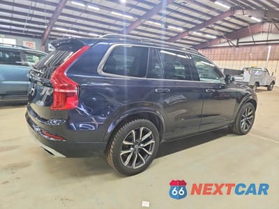Trzecie zdjęcie samochodu z tyłu: 2016 VOLVO XC90 T6 VIN:YV4A22PKXG1016046 - miniatura