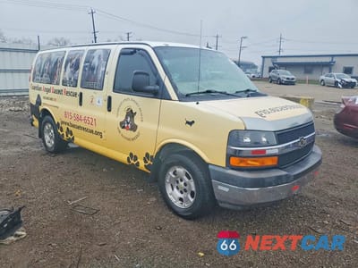 Czwarte zdjęcie samochodu z boku: 2013 CHEV EXPRESS 1 VIN:1GNSGCF49D1160580 - miniatura