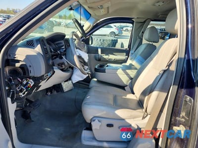 Zdjęcie 7 z 12 samochodu: 2009 GMC SIERRA K1500 SLE VIN:1GTEK29039Z294033 - miniatura