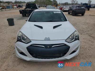 Piąte zdjęcie samochodu w środku: 2014 HYUNDAI GENESIS COUPE 2.0T PREMIUM VIN:KMHHT6KD6EU121480 - miniatura