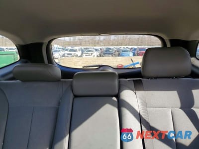 Zdjęcie 10 z 12 samochodu: 2011 HYUNDAI SANTA FE SE VIN:5XYZHDAG2BG063083 - miniatura