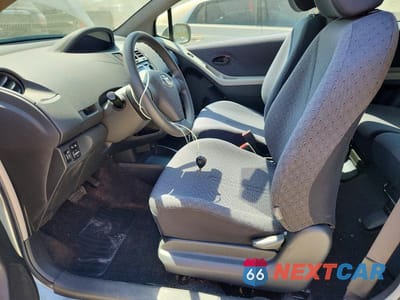 Zdjęcie 7 z 12 samochodu: 2009 TOYOTA YARIS BASE VIN:JTDJT903895258437 - miniatura