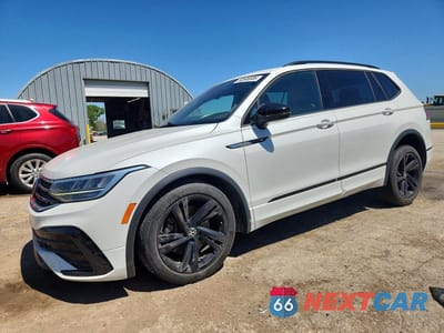 2023 VOLKSWAGEN TIGUAN SE R-LINE BLACK 3VVCB7AX3PM138023 - główne zdjęcie licytacji z USA - miniatura