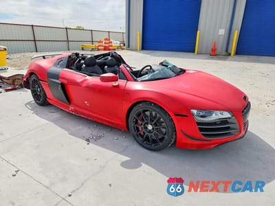 Czwarte zdjęcie samochodu z boku: 2012 AUDI R8 5.2 QUATTRO VIN:WUA9NAFGXCN900112 - miniatura