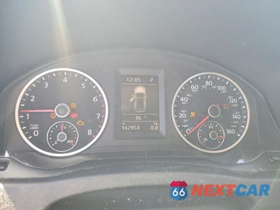 Zdjęcie 9 z 12 samochodu: 2016 VOLKSWAGEN TIGUAN S VIN:WVGAV7AX0GW502505 - miniatura