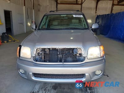 Piąte zdjęcie samochodu w środku: 2002 TOYOTA SEQUOIA SR5 VIN:5TDBT44A12S122151 - miniatura