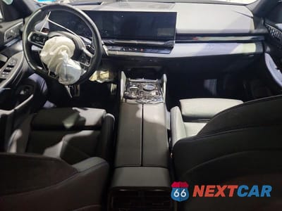 Zdjęcie 8 z 12 samochodu: 2024 BMW 540 XI VIN:WBA63FJ06RCR89739 - miniatura