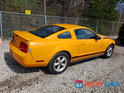Trzecie zdjęcie samochodu z tyłu: 2007 FORD MUSTANG VIN:1ZVFT80N475308035 - miniatura