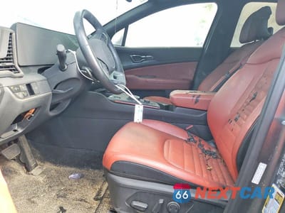 Zdjęcie 7 z 12 samochodu: 2023 KIA SPORTAGE SX PRESTIGE VIN:KNDPXCAG6P7067887 - miniatura
