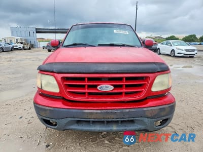 Piąte zdjęcie samochodu w środku: 2002 FORD F150 VIN:1FTRX172X2NB10981 - miniatura