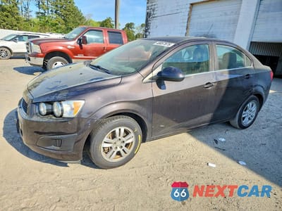 2015 CHEVROLET SONIC LT 1G1JC5SG1F4177301 - główne zdjęcie licytacji z USA - miniatura