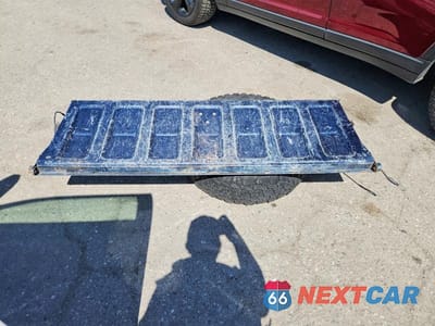 Zdjęcie 12 z 13 samochodu: 1999 CHEVROLET SILVERADO K1500 VIN:1GCEK19T9XZ122249 - miniatura