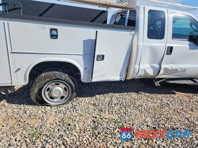 Zdjęcie 10 z 11 samochodu: 2015 FORD F350 SUPER DUTY UTILITY / SERVICE TRUCK VIN:1FT8X3BTXFED09610 - miniatura