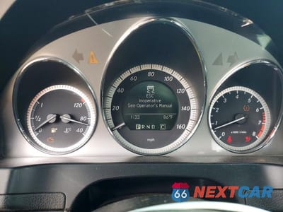 Zdjęcie 9 z 12 samochodu: 2010 MERCEDES-BENZ C 300 4MATIC VIN:WDDGF8BB3AF362838 - miniatura