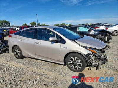 Czwarte zdjęcie samochodu z boku: 2017 TOYOTA PRIUS PRIME PREMIUM VIN:JTDKARFP2H3044042 - miniatura
