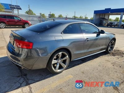 Trzecie zdjęcie samochodu z tyłu: 2017 AUDI S5 VIN:WAUG4AFR3HA001211 - miniatura
