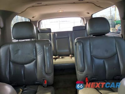 Zdjęcie 10 z 12 samochodu: 2004 GMC YUKON XL DENALI VIN:1GKFK66U54J163345 - miniatura