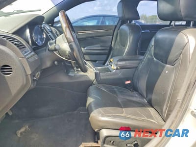 Zdjęcie 7 z 13 samochodu: 2011 CHRYSLER 300C VIN:2C3CA6CT0BH614567 - miniatura