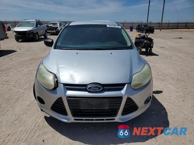 Piąte zdjęcie samochodu w środku: 2012 FORD FOCUS SE VIN:1FAHP3F25CL235110 - miniatura