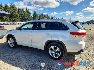 Drugie zdjęcie samochodu z przodu: 2018 TOYOTA HIGHLANDER LIMITED VIN:5TDDZRFH7JS879097 - miniatura