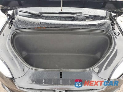 Zdjęcie 12 z 13 samochodu: 2021 TESLA MODEL X VIN:5YJXCAE20MF322912 - miniatura