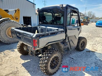 Czwarte zdjęcie samochodu z boku: 2022 CAN-AM DEFENDER UTILITY VEHICLE VIN:3JBUVAX41NK003445 - miniatura