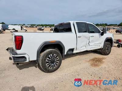 Trzecie zdjęcie samochodu z tyłu: 2024 GMC SIERRA K2500 DENALI ULTIMATE VIN:1GT49XEY0RF289048 - miniatura