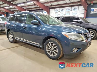 Czwarte zdjęcie samochodu z boku: 2015 NISSAN PATHFINDER SL VIN:5N1AR2MM5FC645667 - miniatura