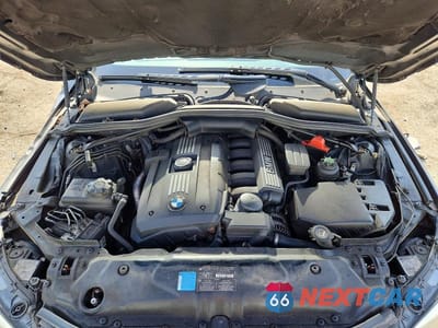Zdjęcie 11 z 12 samochodu: 2008 BMW 528 XI VIN:WBANV13508CZ56509 - miniatura