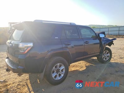 Trzecie zdjęcie samochodu z tyłu: 2018 TOYOTA 4RUNNER SR5 VIN:JTEBU5JR0J5499549 - miniatura